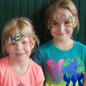 Meet your Posher, Carrie